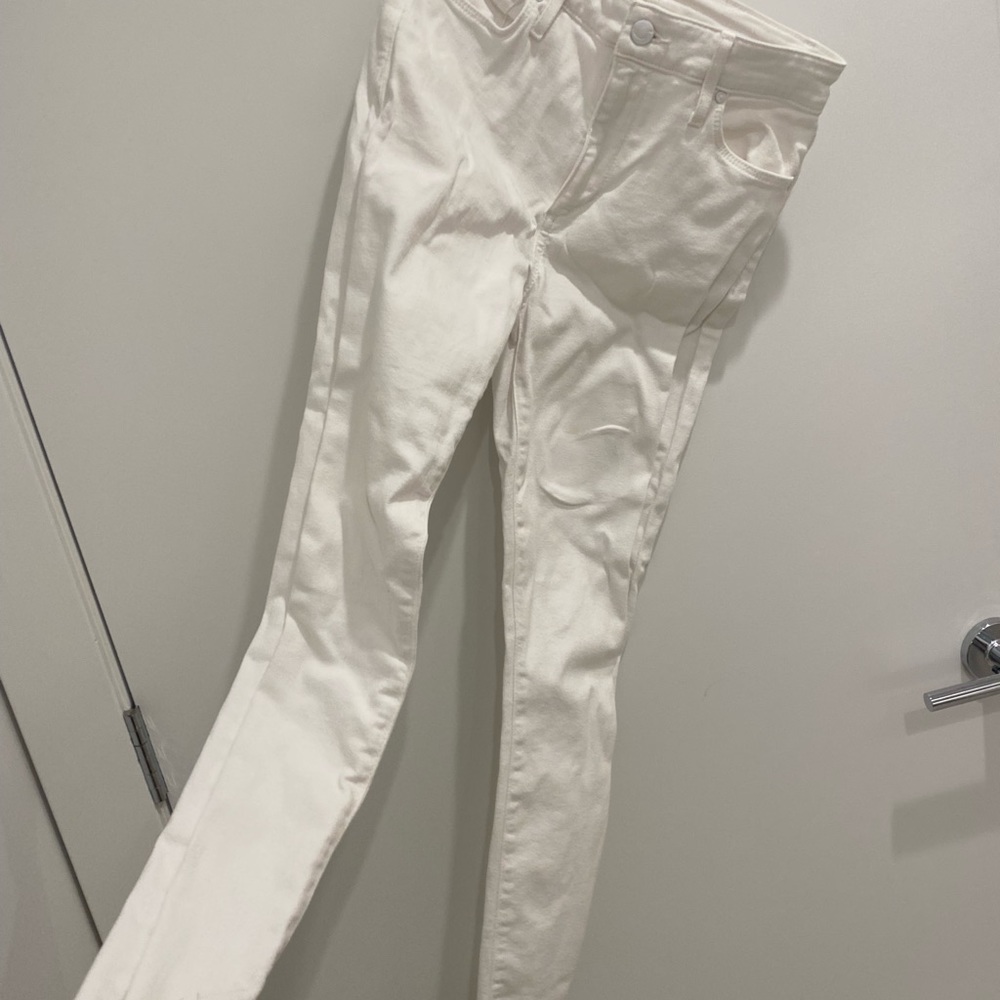 Joes white jeans, high waisted, slightly frayed at bottom